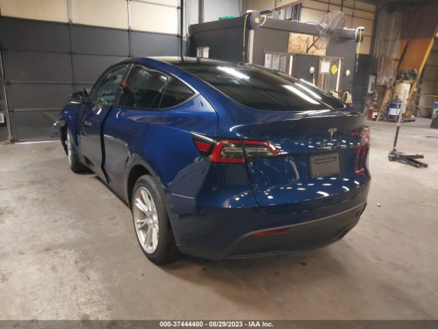7SAYGDEE0PA126459 Tesla Model Y Long Range