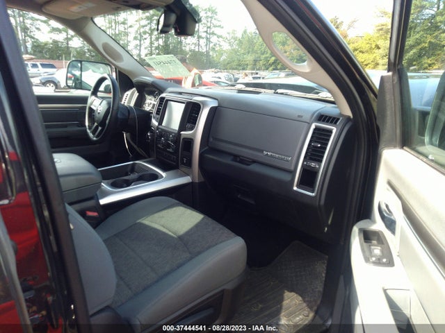 3C6RR6LT3GG287983 RAM 1500 Big Horn