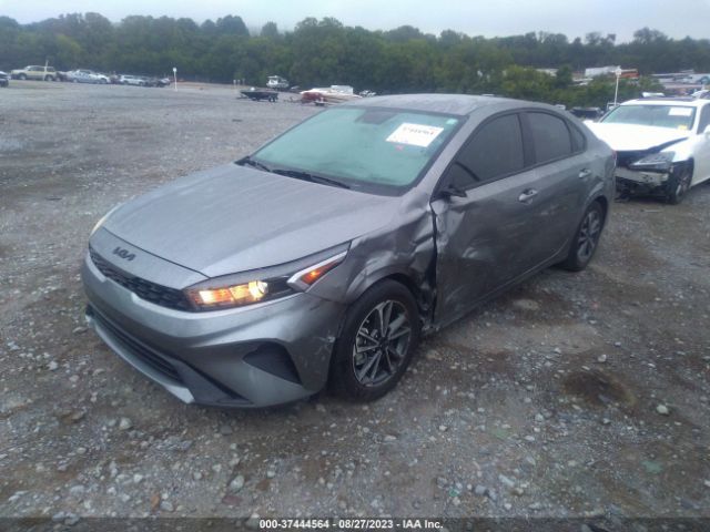 3KPF24AD0NE456849 KIA Forte Lxs