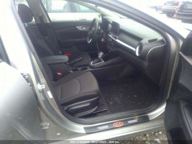 3KPF24AD0NE456849 KIA Forte Lxs