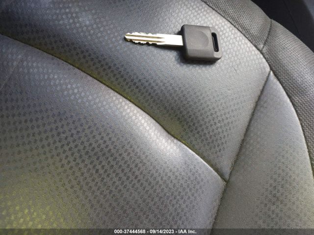 JN8AS5MT1FW657545 Nissan Rogue Select S