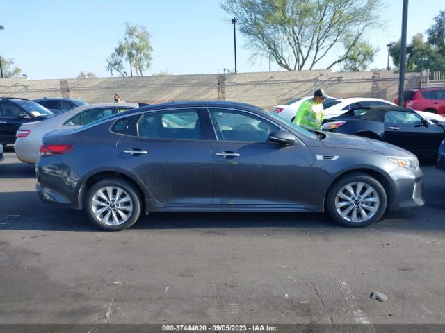 5XXGT4L36JG193385 KIA Optima S