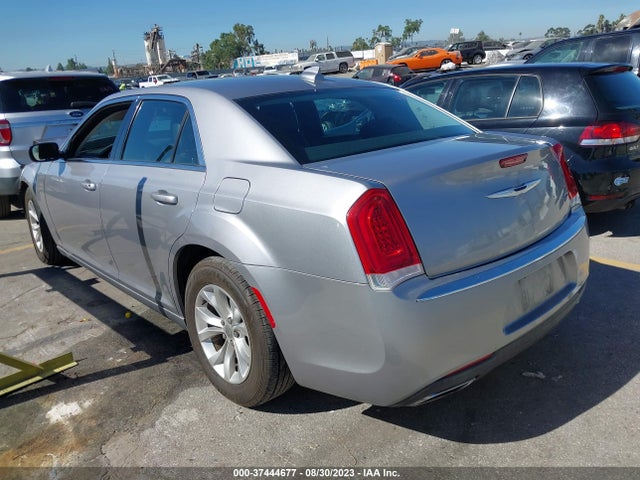 2C3CCAAG8FH791828 Chrysler 300 Limited