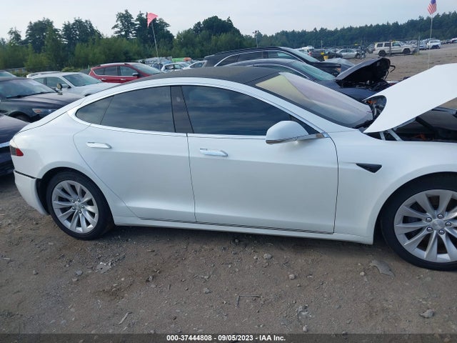 Tesla MODEL S 2019 5YJSA1E21KF339778 Image 13