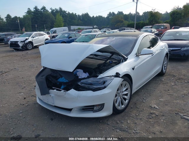 Tesla MODEL S 2019 5YJSA1E21KF339778 Image 2