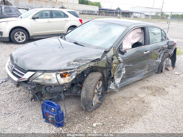 Honda Accord Sedan Lx 2015 1HGCR2F32FA011487 Image 2