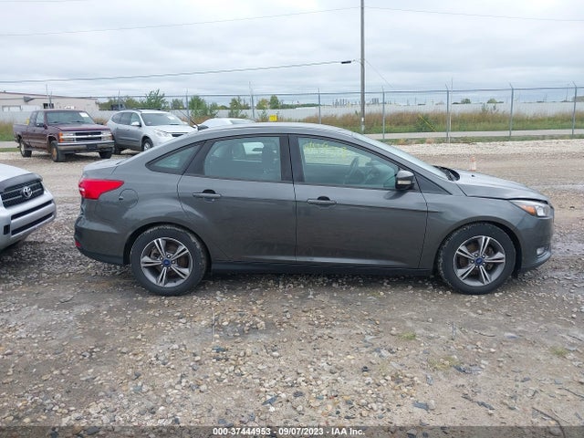 Ford FOCUS SE 2017 1FADP3FE2HL329090 Image 5