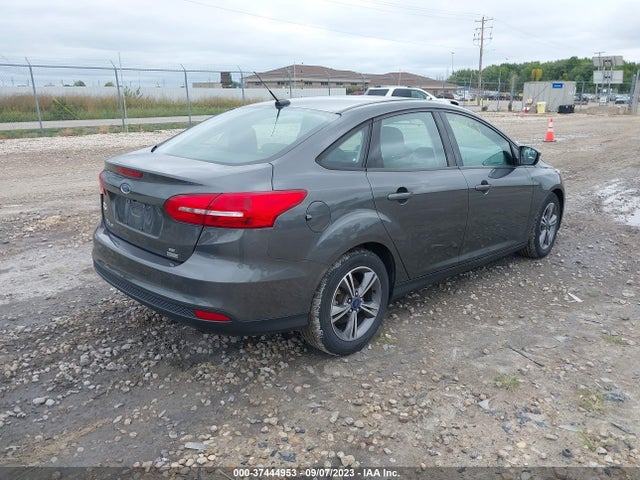 Ford FOCUS SE 2017 1FADP3FE2HL329090 Image 10