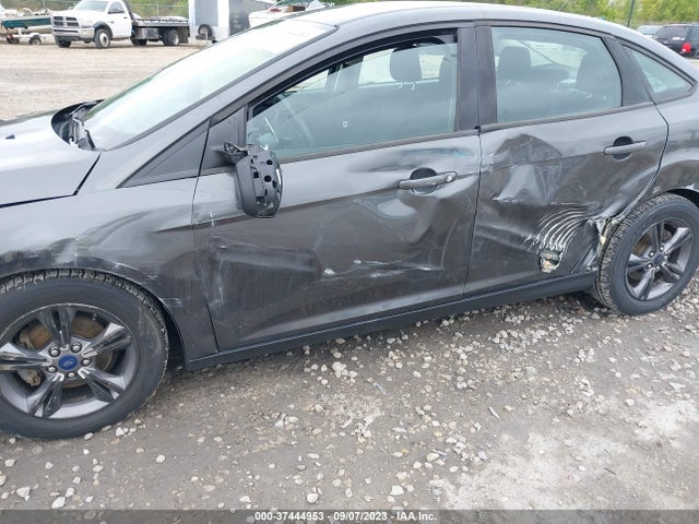 Ford FOCUS SE 2017 1FADP3FE2HL329090 Image 12