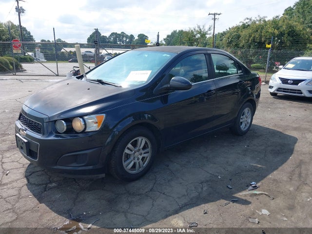 Chevrolet SONIC LT 2014 1G1JC5SGXE4203344 Image 2