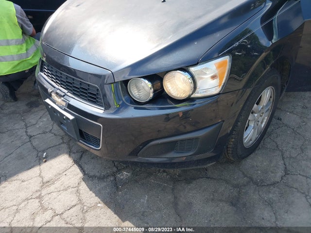 Chevrolet SONIC LT 2014 1G1JC5SGXE4203344 Image 6