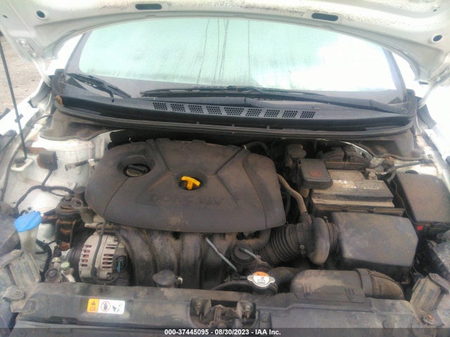 2016 HYUNDAI ELANTRA SE VIN: 5NPDH4AE5GH653237