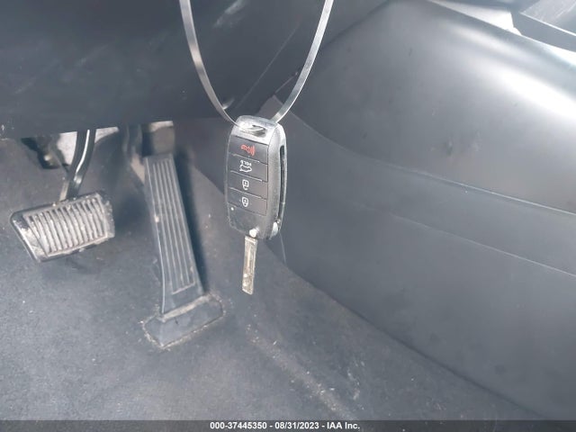 KIA SOUL + 2015 KNDJP3A5XF7135725 Image 11