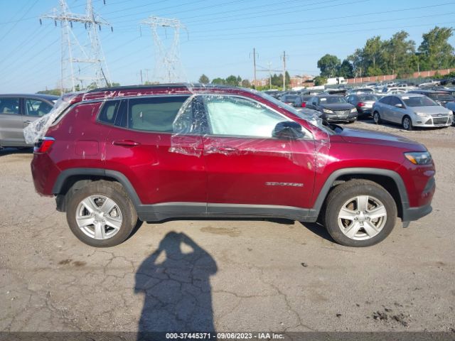 3C4NJDBB8NT108689 Jeep Compass Latitude