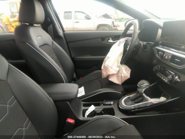 3KPF54AD7PE599971 KIA Forte Gt-line