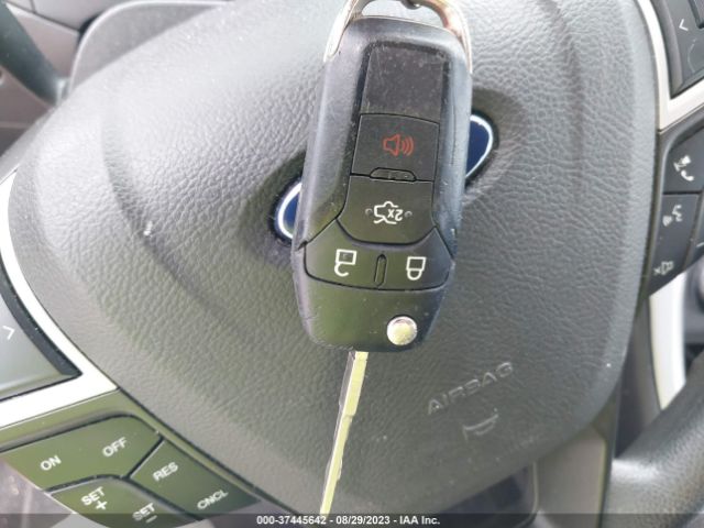 3FA6P0H75GR175111 Ford FUSION SE