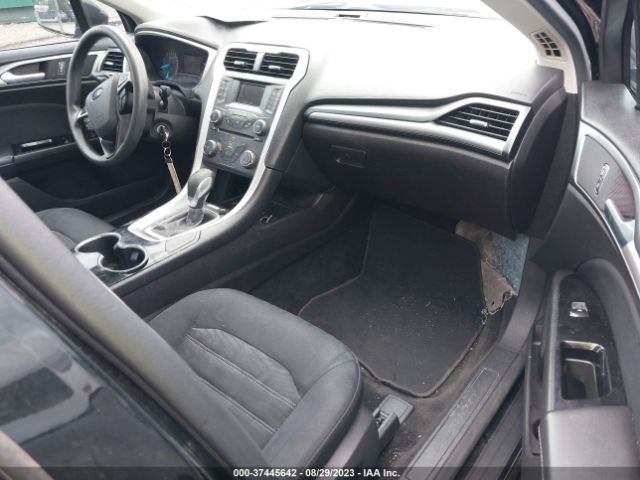 3FA6P0H75GR175111 Ford FUSION SE