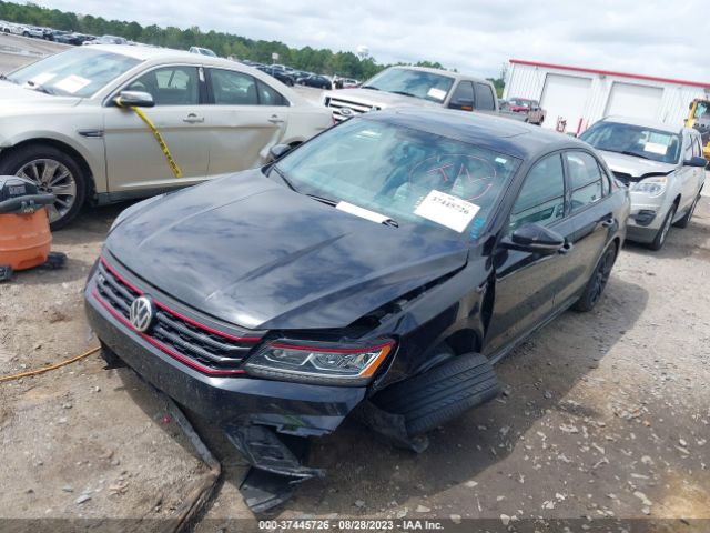 2018 VOLKSWAGEN PASSAT 1VWJM7A39JC050628 Photo 1