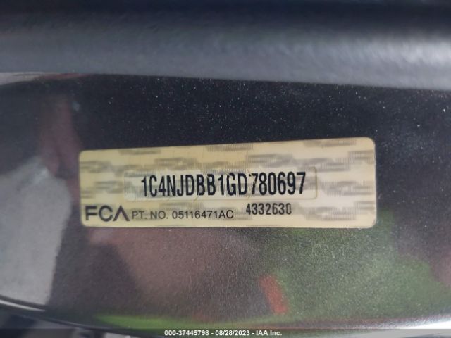 1C4NJDBB1GD780697 Jeep Compass Sport