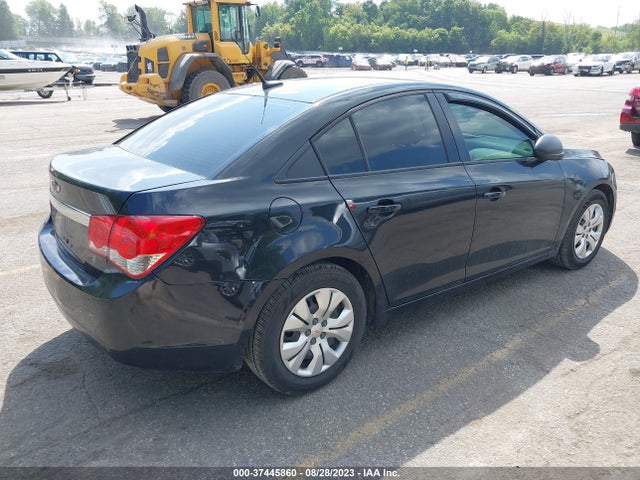 2014 CHEVROLET CRUZE LS VIN: 1G1PA5SH9E7256396