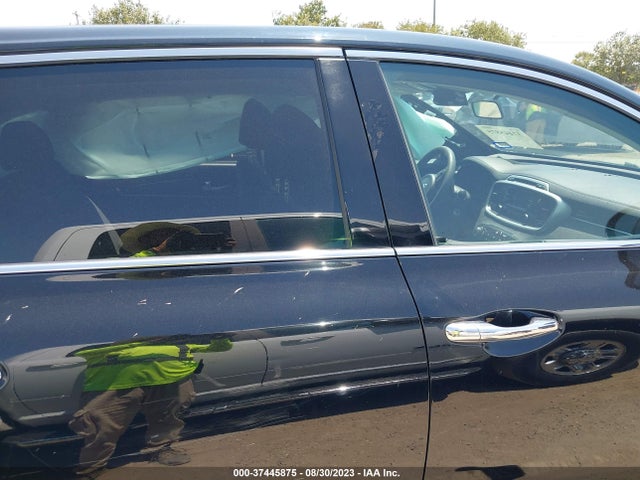 KIA SORENTO L 2018 5XYPG4A32JG396535 Image 13