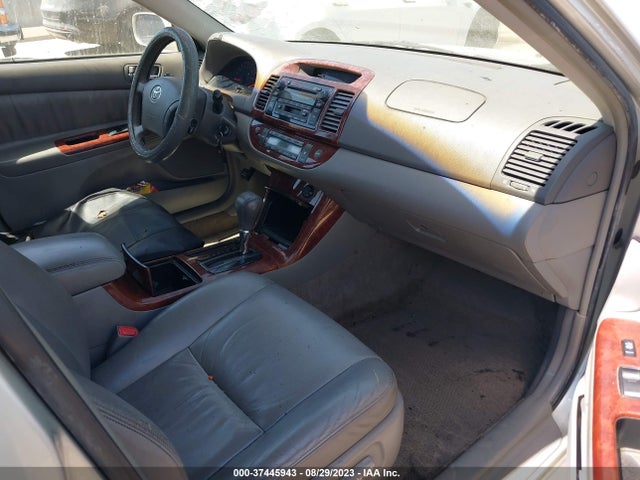 2005 TOYOTA CAMRY LE/XLE VIN: JTDBF32K850165874