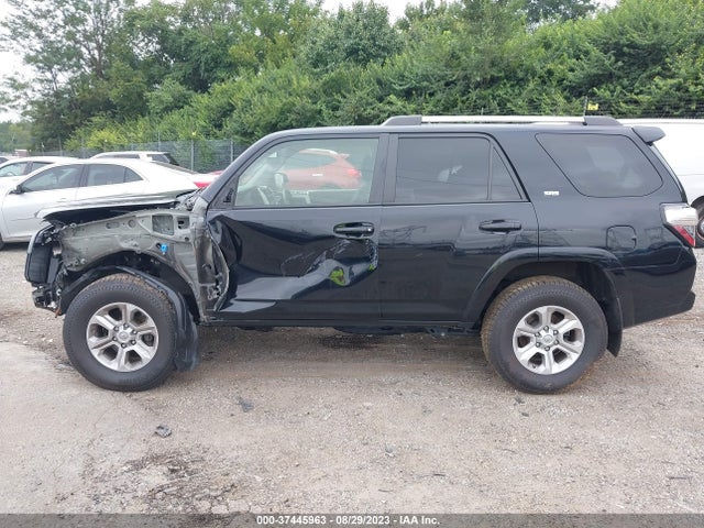 Toyota 4RUNNER SR5 2021 JTEMU5JRXM5878118 Image 7