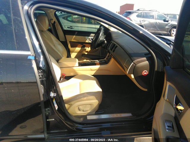 2013 JAGUAR XF SAJWA0ES0DPS81569 Photo 4