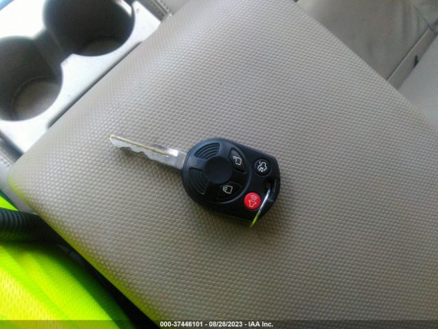 2008 FORD ESCAPE 1FMCU03108KA92437 Photo 10
