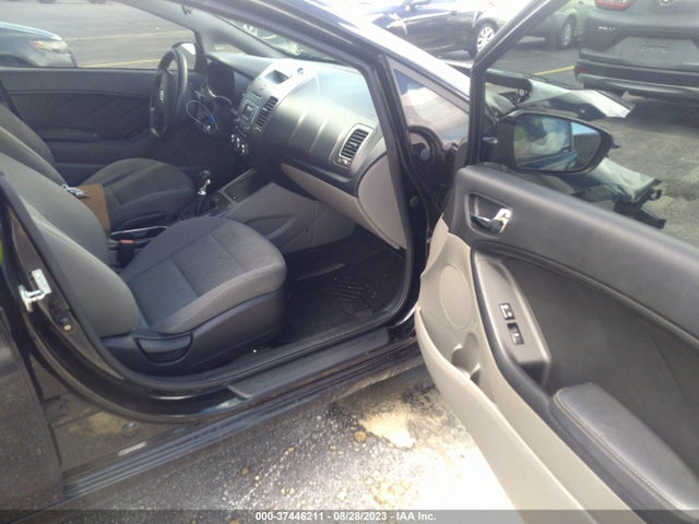 2016 KIA FORTE LX VIN: KNAFK4A65G5542591