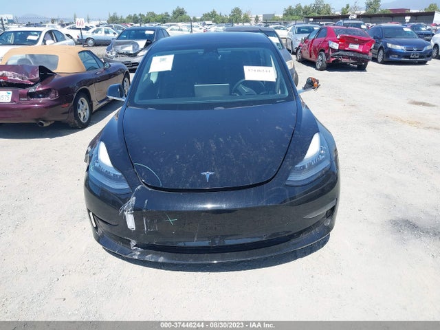 2018 Tesla 3, VIN: 5YJ3E1EA3JF013995