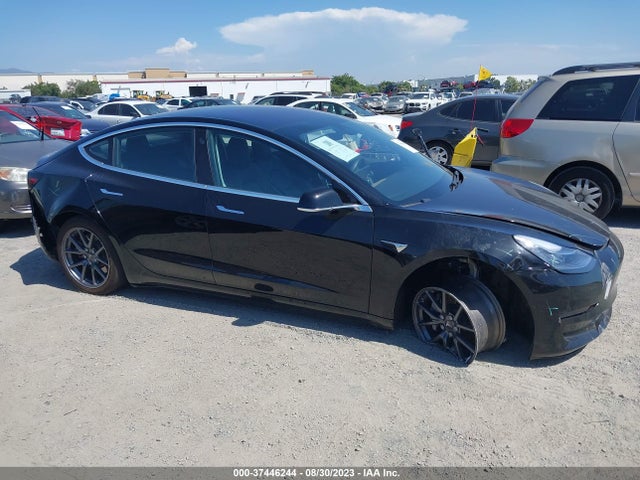 2018 Tesla 3, VIN: 5YJ3E1EA3JF013995