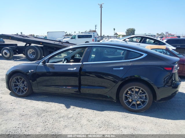 2018 Tesla 3, VIN: 5YJ3E1EA3JF013995