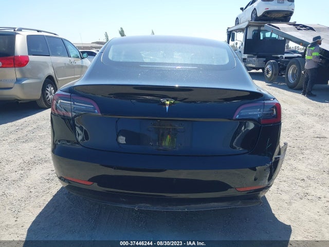 2018 Tesla 3, VIN: 5YJ3E1EA3JF013995
