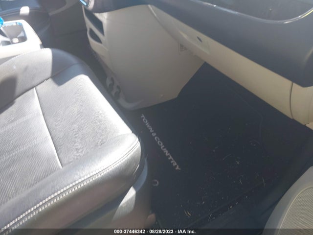 2C4RC1CG3FR677782 Chrysler Town & Country Touring-l