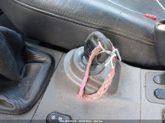 2002 SAAB 9-3 YS3DF75K427004963 Photo 10