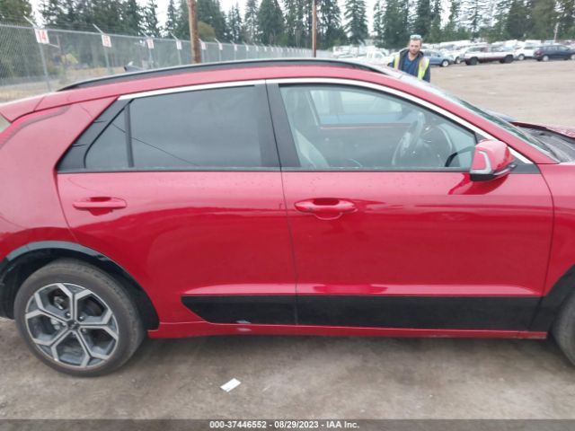 KNDCR3LE4P5040834 KIA Niro Ex Touring