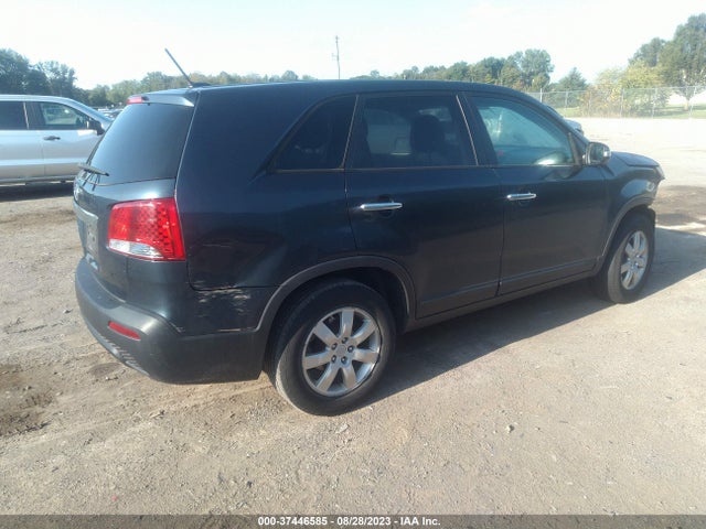 2011 KIA SORENTO LX VIN: 5XYKT3A16BG083293