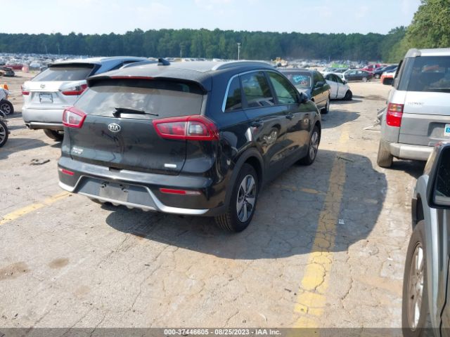 KNDCB3LC3K5221113 KIA NIRO LX