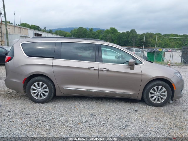 2C4RC1BGXHR534784 Chrysler Pacifica Touring-l