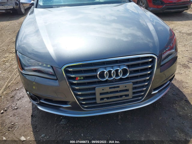 Audi S8 2014 WAUD2AFD2EN003131 Image 12