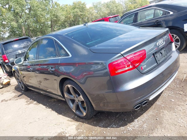 Audi S8 2014 WAUD2AFD2EN003131 Image 3