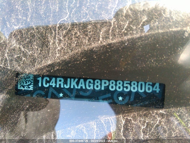 1C4RJKAG8P8858064 Jeep Grand Cherokee L Laredo