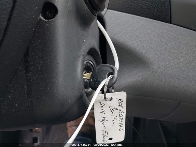 2014 HYUNDAI ELANTRA SE VIN: KMHDH4AEXEU099112