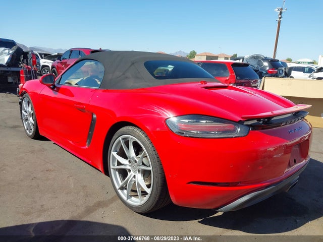 2017 PORSCHE 718 BOXSTER WP0CA2A85HS221121 Photo 2