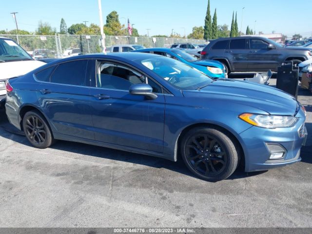 3FA6P0HD6KR114851 Ford FUSION SE