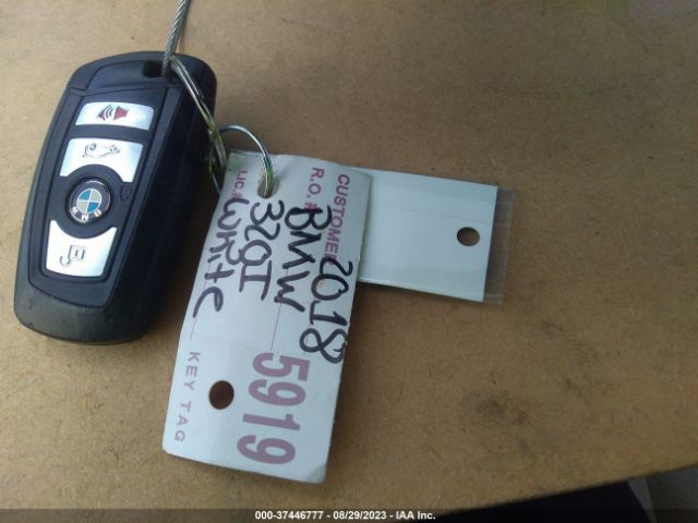 WBA8E1G50JNU90890 BMW 3 Series 320i