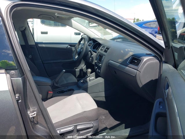 3VW167AJ0JM243936 Volkswagen Jetta 1.4t S