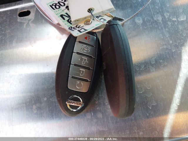 5N1AT3CA1MC826809 Nissan Rogue Sl