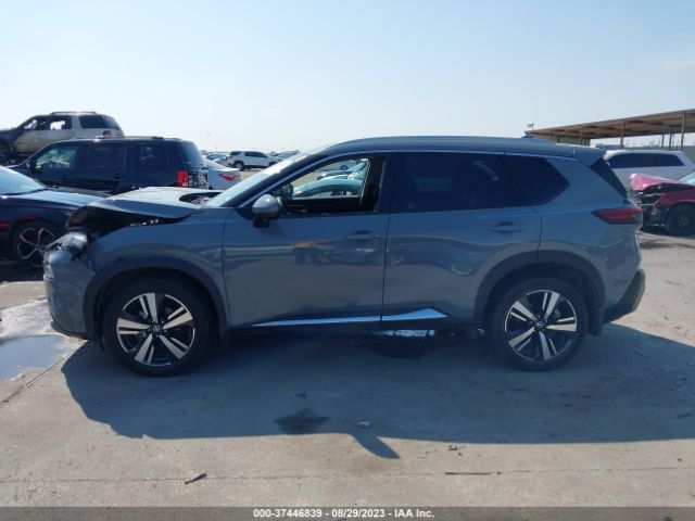 5N1AT3CA1MC826809 Nissan Rogue Sl